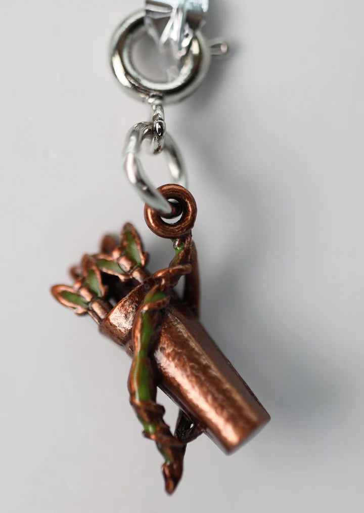 Traveler's Trinkets Bow and Quiver Charm